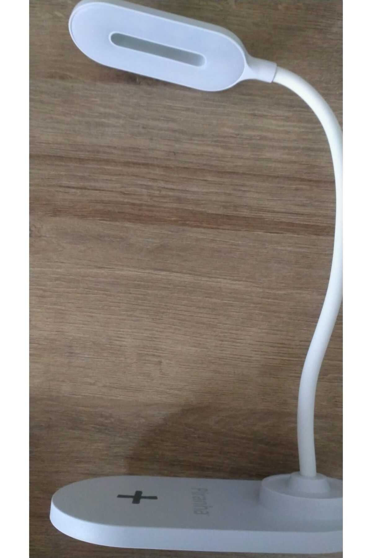 PİRANHA 21160 KABLOSUZ ŞARJLI MASA LAMBASI PİRANHA 21160 KABLOSUZ ŞARJLI MASA LAMBASI